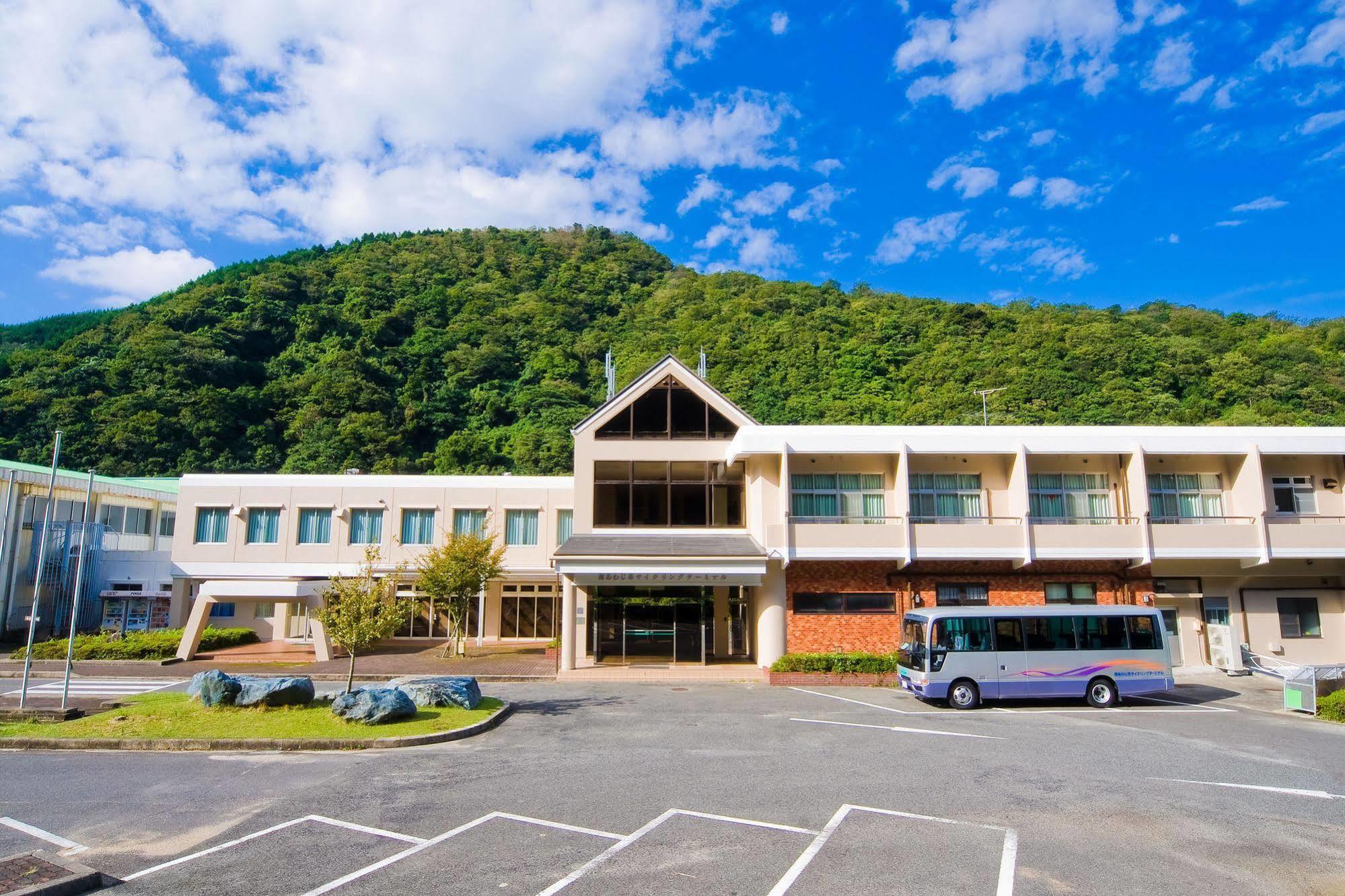 Yuzuruhaso Hotel Minamiawaji Exterior foto